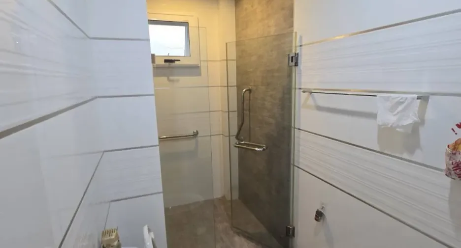 For sale and for rent 5 bedrooms house in Chatuchak, Bangkok