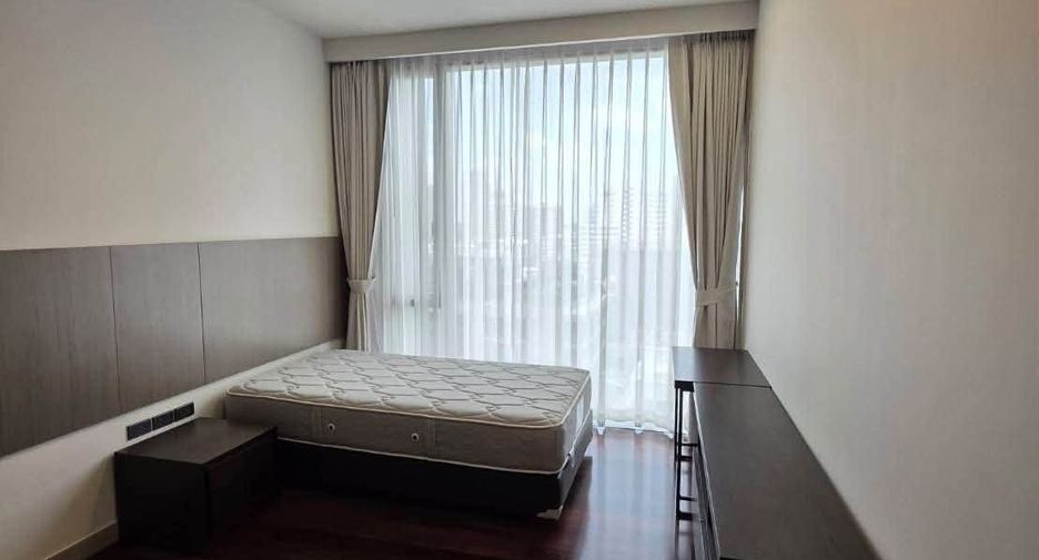 Apartamento en alquiler de 4 habitaciones en Khlong Toei, Bangkok