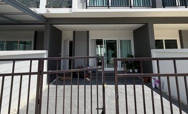 Casa en alquiler de 3 habitaciones en Thalang, Phuket