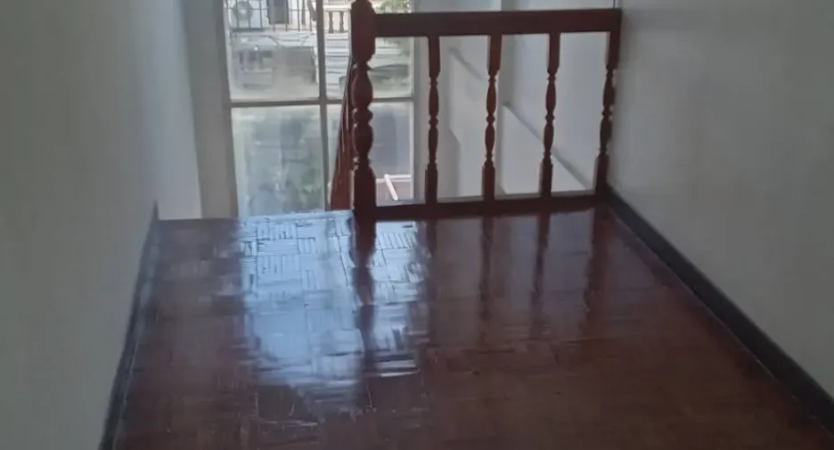For rent 6 bedrooms townhouse in Bang Kapi, Bangkok
