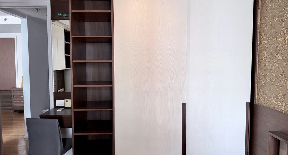 Condo en alquiler de 2 habitaciones en Sathon, Bangkok