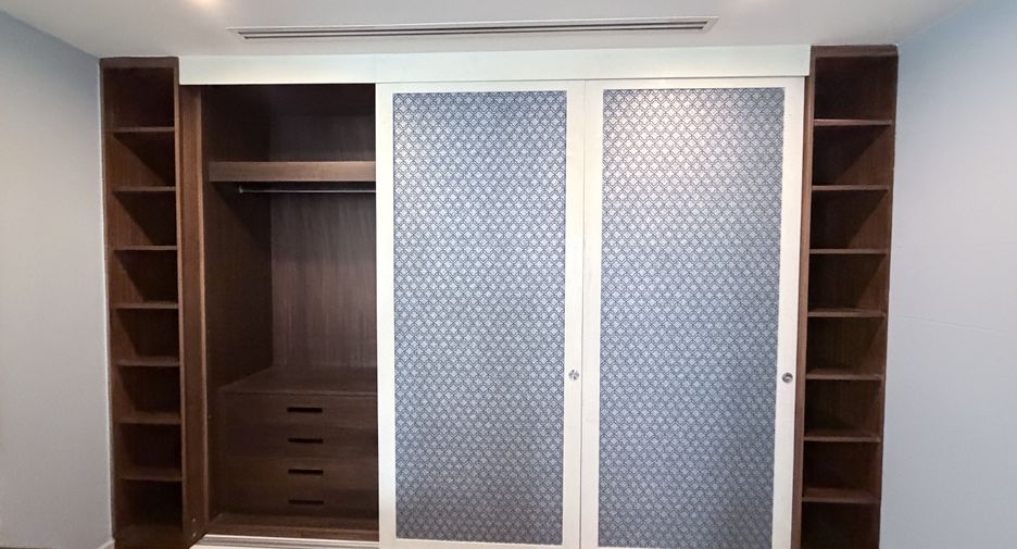 Condo en alquiler de 2 habitaciones en Sathon, Bangkok