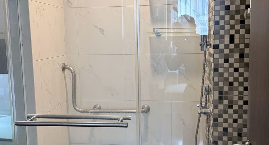 Condo en alquiler de 2 habitaciones en Sathon, Bangkok