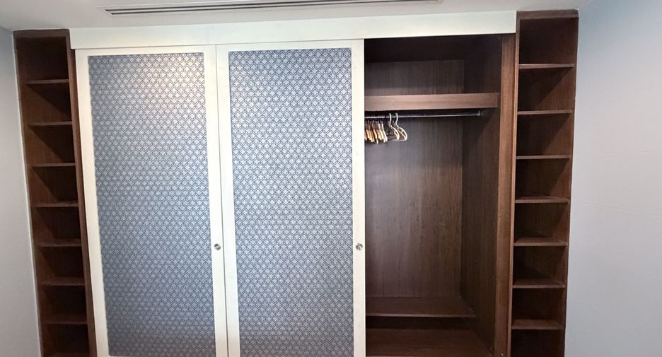 Condo en alquiler de 2 habitaciones en Sathon, Bangkok