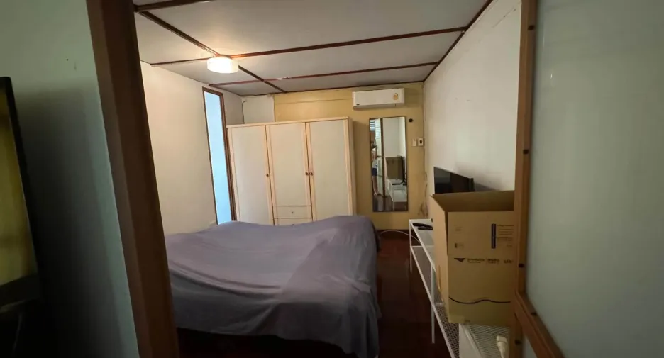 Casa en alquiler y en venta de 4 habitaciones en Mueang Samut Prakan, Samut Prakan