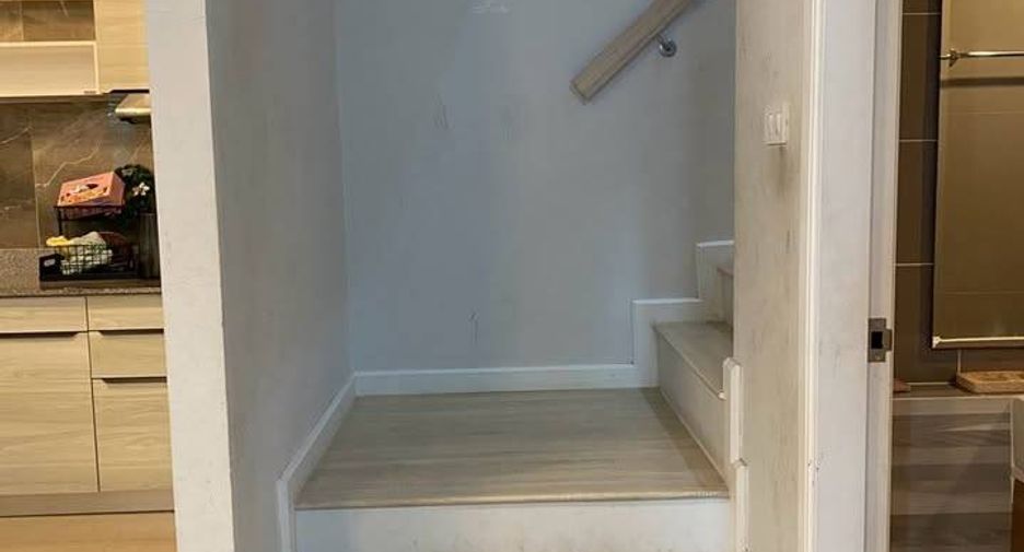 À vendre 3 chambres maison à Si Racha, Chonburi