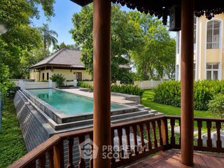 Haus zum Kauf mit 5 Zimmer in Lat Phrao, Bangkok