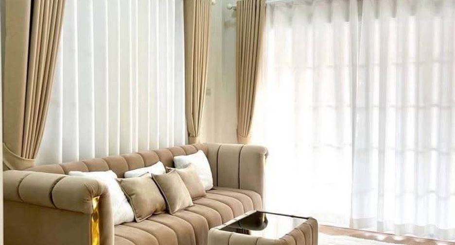 À vendre 3 chambres maison à Si Racha, Chonburi
