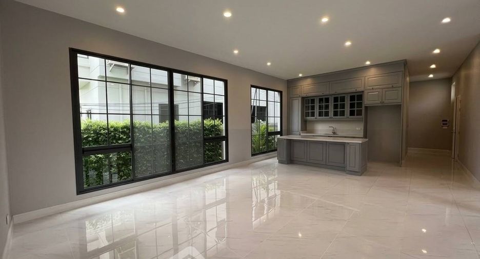 For sale 5 ベッドルーム house in Bang Kapi, Bangkok