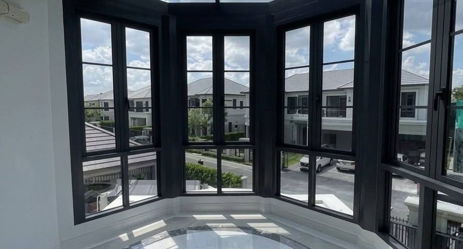 For sale 5 ベッドルーム house in Bang Kapi, Bangkok