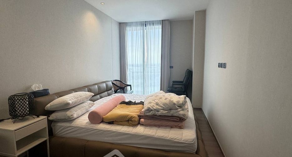 For sale 3 bedrooms condo in Yan Nawa, Bangkok