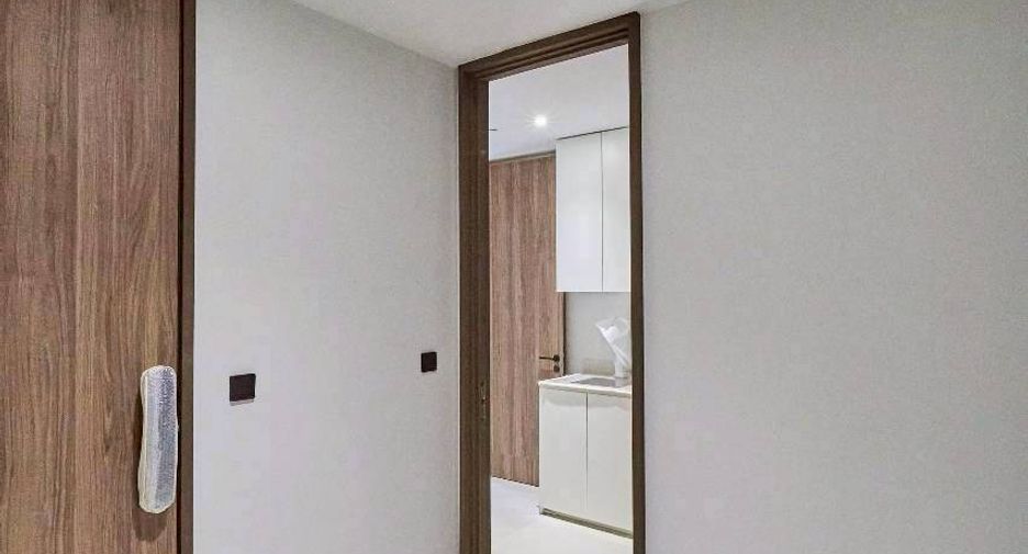 For sale 3 bedrooms condo in Sathon, Bangkok