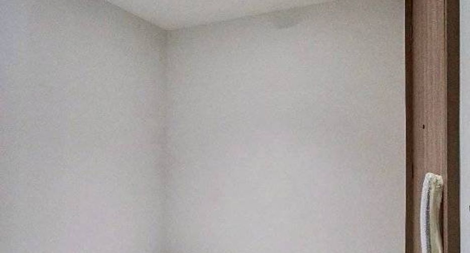 For sale 3 bedrooms condo in Sathon, Bangkok
