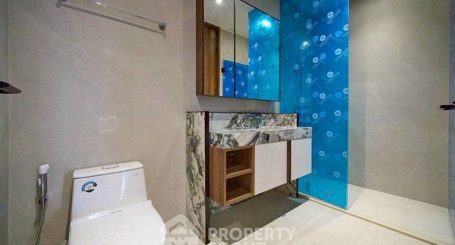 For sale 2 bedrooms condo in Sathon, Bangkok
