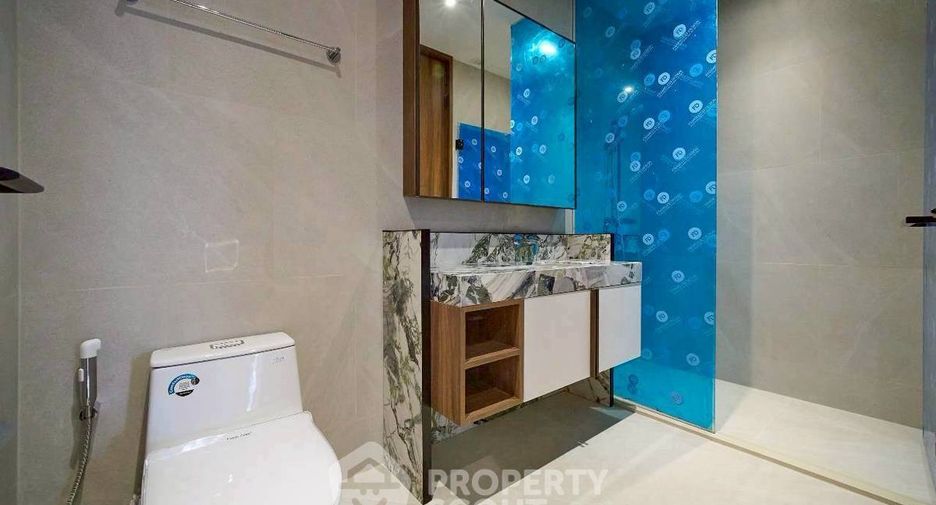For sale 2 bedrooms condo in Sathon, Bangkok