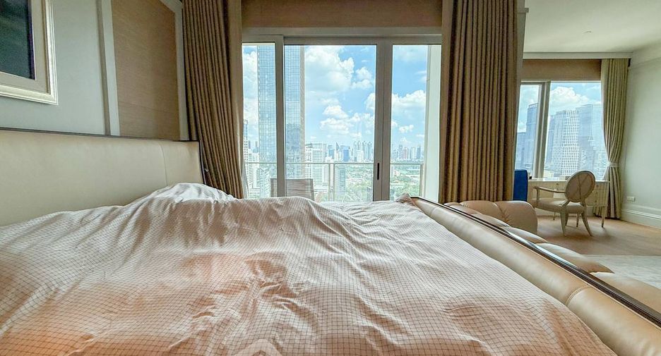 For sale 2 bedrooms condo in Pathum Wan, Bangkok