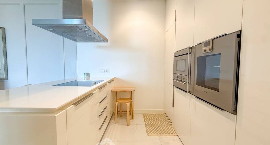 For sale 2 bedrooms condo in Pathum Wan, Bangkok