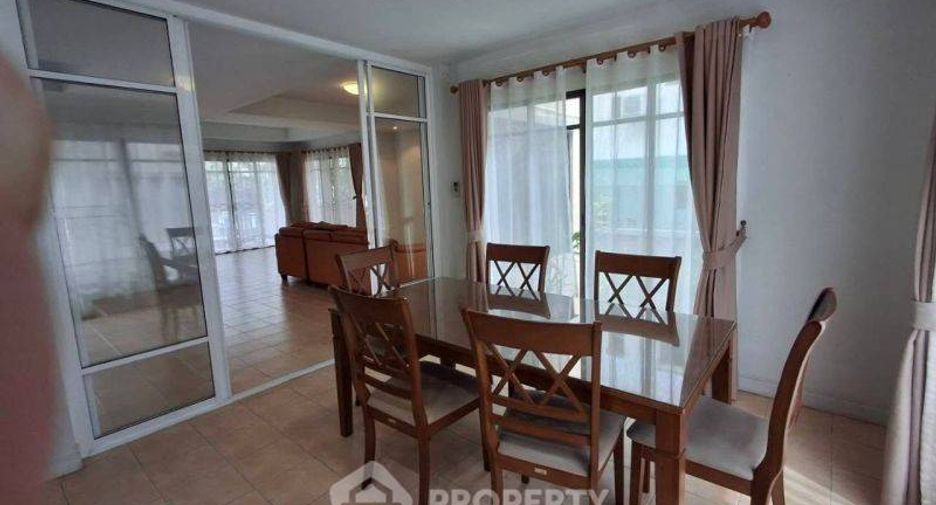 À vendre 3 chambres maison à Si Racha, Chonburi