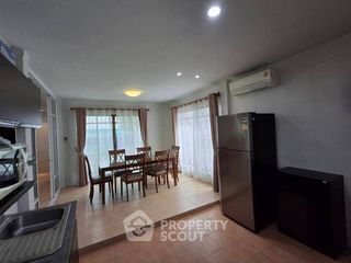 À vendre 3 chambres maison à Si Racha, Chonburi