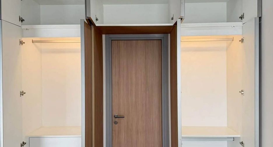 For sale 1 bed condo in Phaya Thai, Bangkok