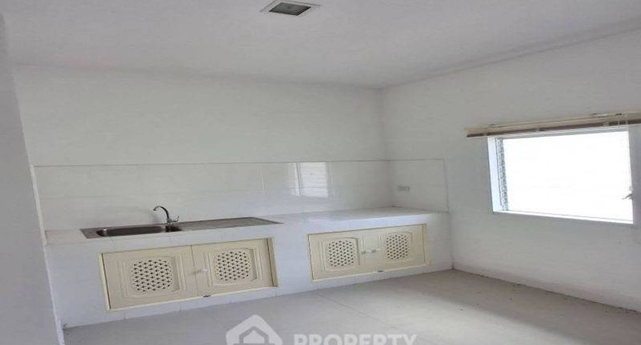 À vendre 3 chambres maison à Si Racha, Chonburi