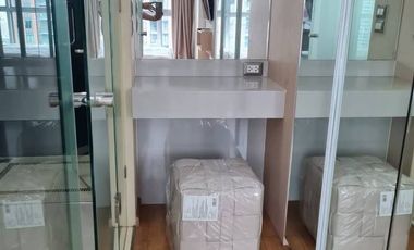 Wohnung zum Kauf mit 1 Zimmer in Watthana, Bangkok