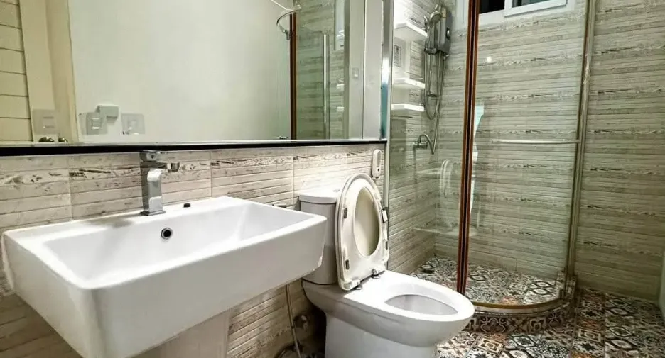 For rent 4 bedrooms townhouse in Phaya Thai, Bangkok