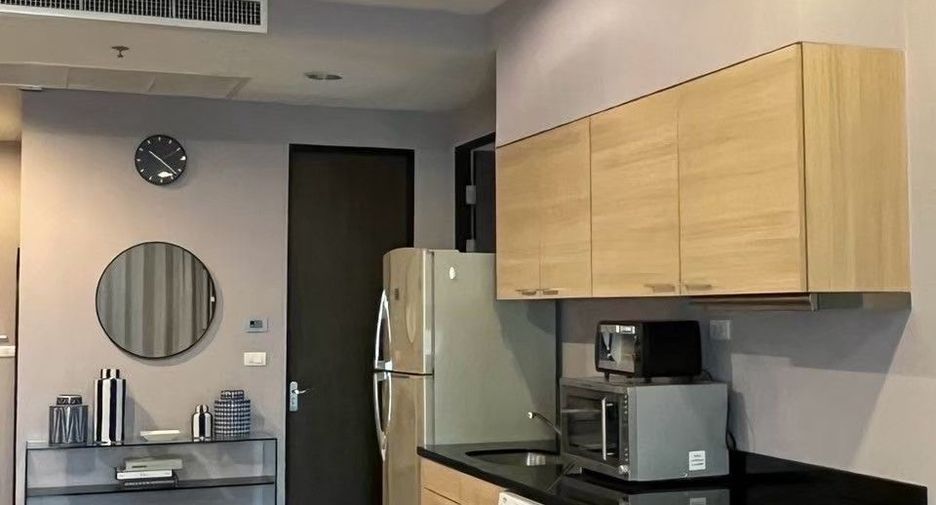 À louer 2 chambres condo à Pathum Wan, Bangkok