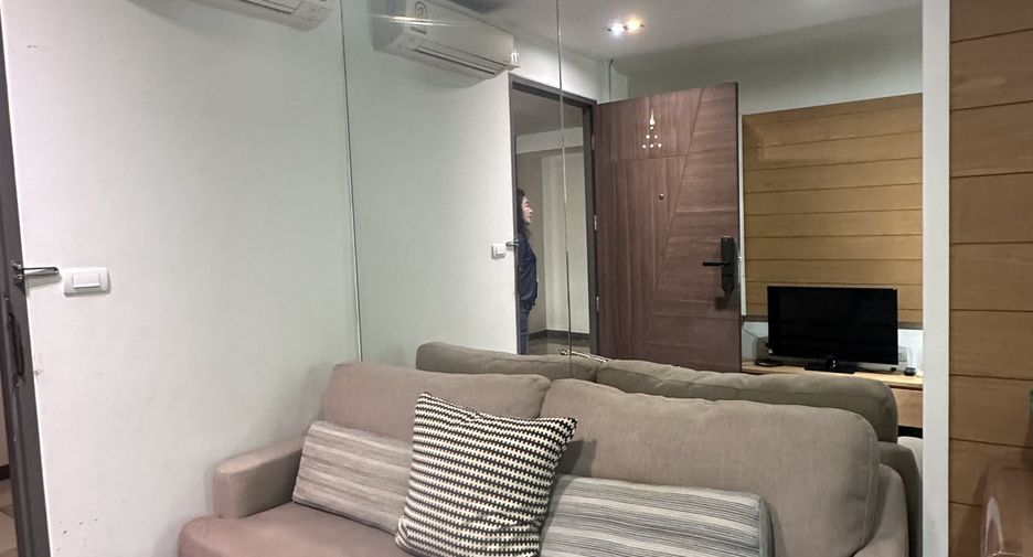 For rent 1 bed condo in Watthana, Bangkok
