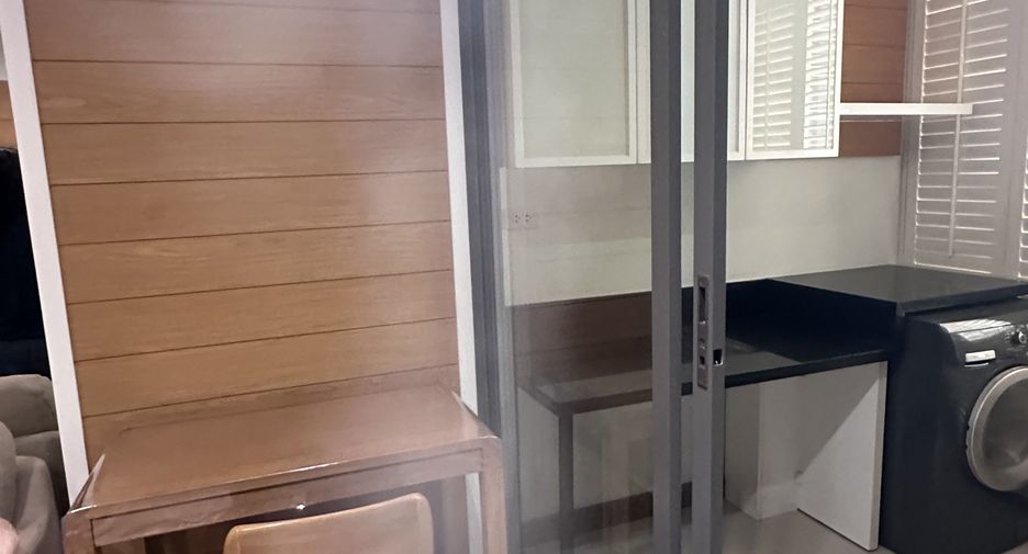 For rent 1 bed condo in Watthana, Bangkok