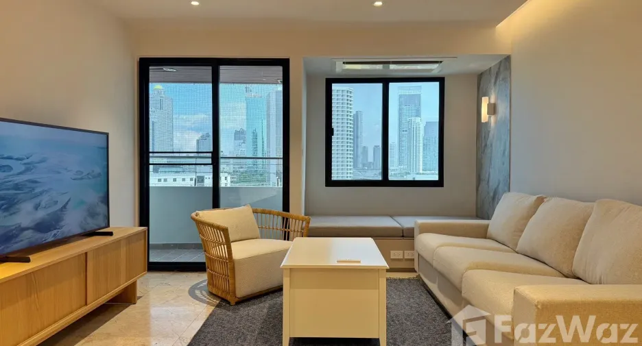 For rent 2 bedrooms condo in Bang Rak, Bangkok