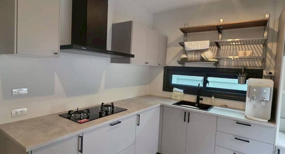 For rent 4 bedrooms house in Mueang Phuket, Phuket
