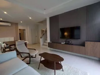 For rent 4 bedrooms house in Mueang Phuket, Phuket