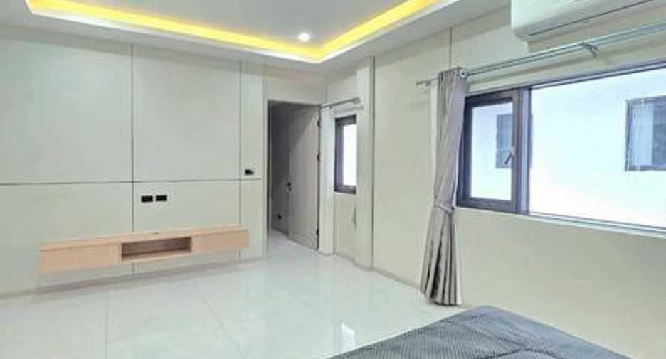 出售 6 卧室 独立屋 在 Bang Lamung, Chon Buri