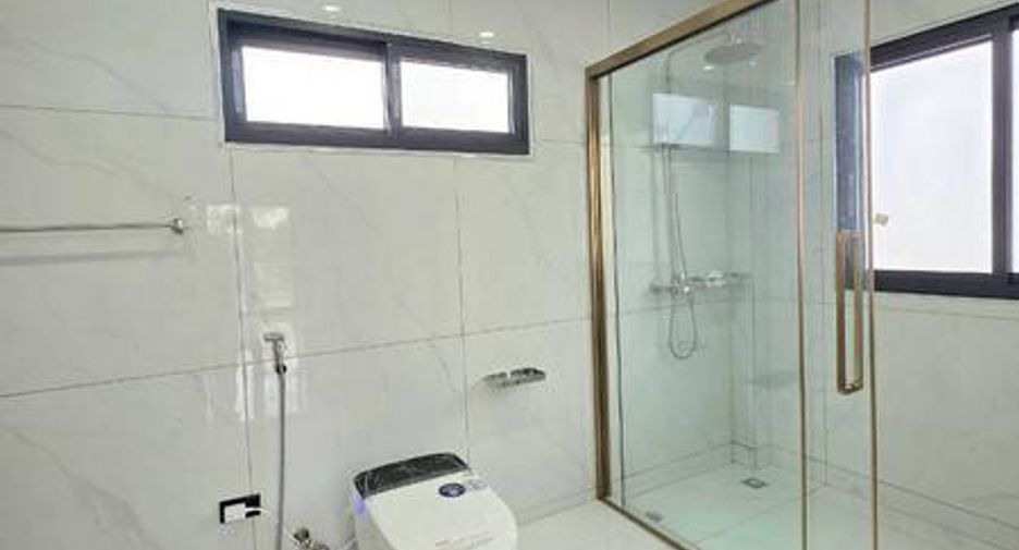出售 6 卧室 独立屋 在 Bang Lamung, Chon Buri