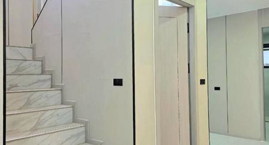 出售 6 卧室 独立屋 在 Bang Lamung, Chon Buri
