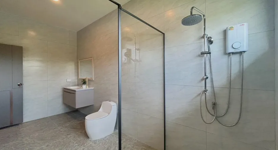 For sale 5 ベッドルーム villa in Cha Am, Phetchaburi