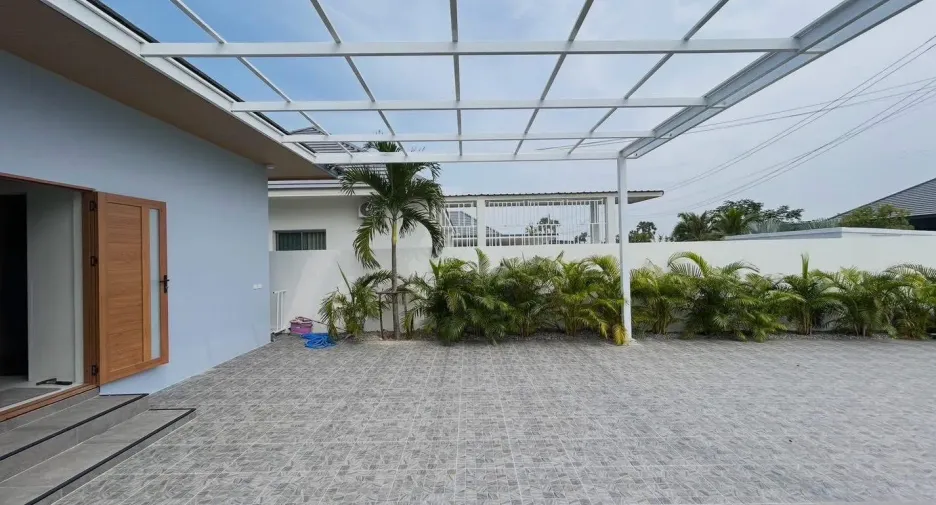 For sale 5 ベッドルーム villa in Cha Am, Phetchaburi