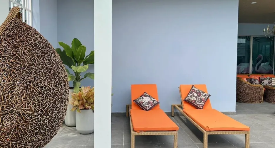 For sale 5 ベッドルーム villa in Cha Am, Phetchaburi
