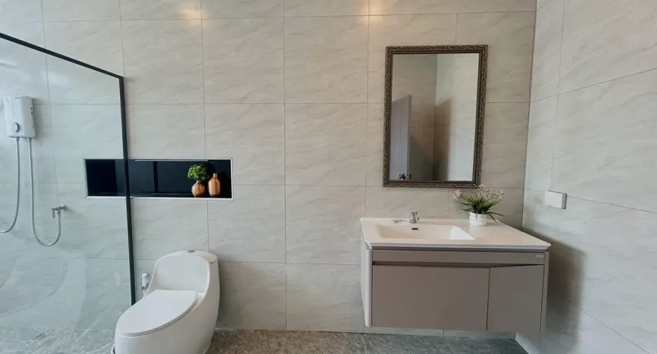For sale 5 ベッドルーム villa in Cha Am, Phetchaburi