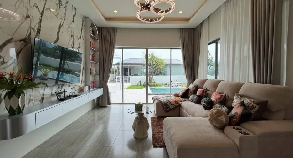 For sale 5 ベッドルーム villa in Cha Am, Phetchaburi