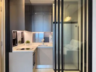 Condo en alquiler de 2 habitaciones en Ratchathewi, Bangkok