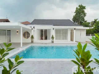 For rent 3 bedrooms villa in San Kamphaeng, Chiang Mai