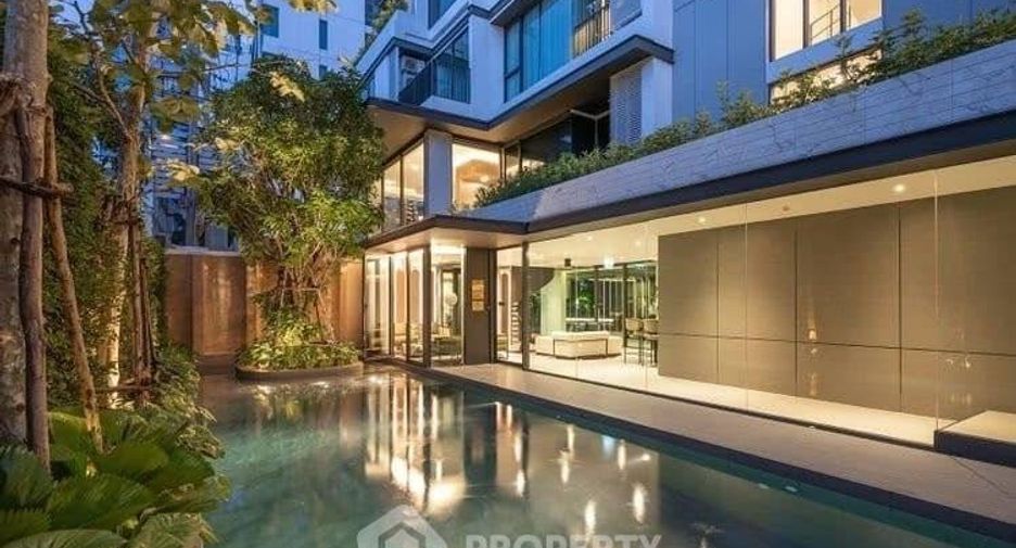 For sale 2 bedrooms condo in Phaya Thai, Bangkok