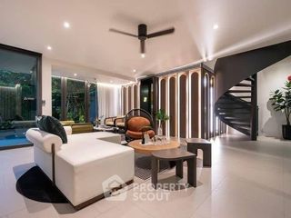 For sale 2 bedrooms condo in Phaya Thai, Bangkok