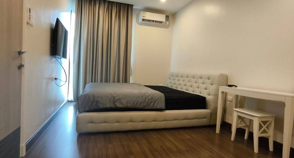 For rent 1 bed condo in Watthana, Bangkok