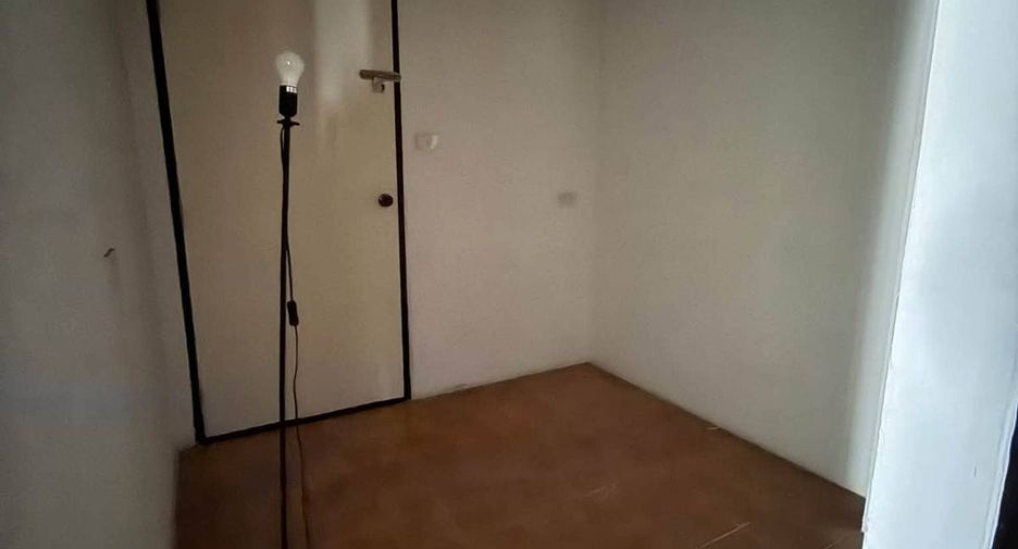 For rent 2 ベッドルーム condo in Watthana, Bangkok