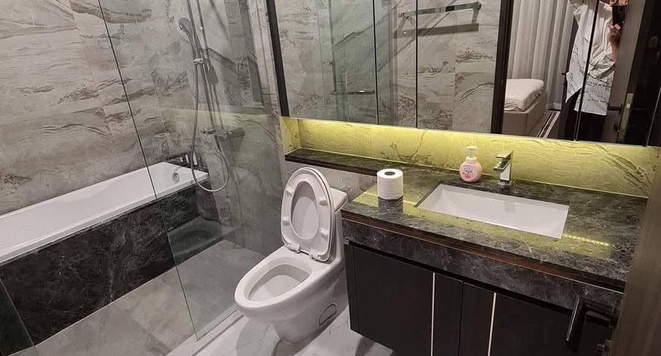 For rent 1 bed condo in Khlong Toei, Bangkok