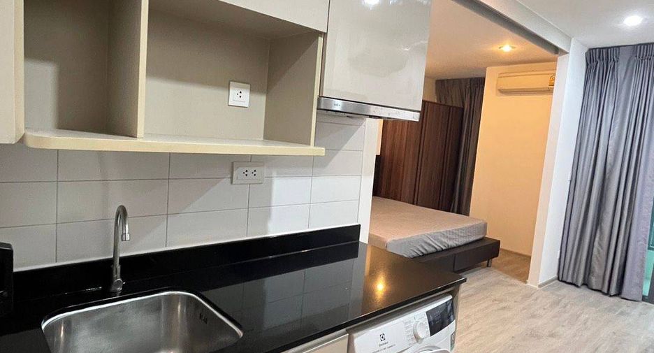 For rent 1 Beds condo in Bang Rak, Bangkok