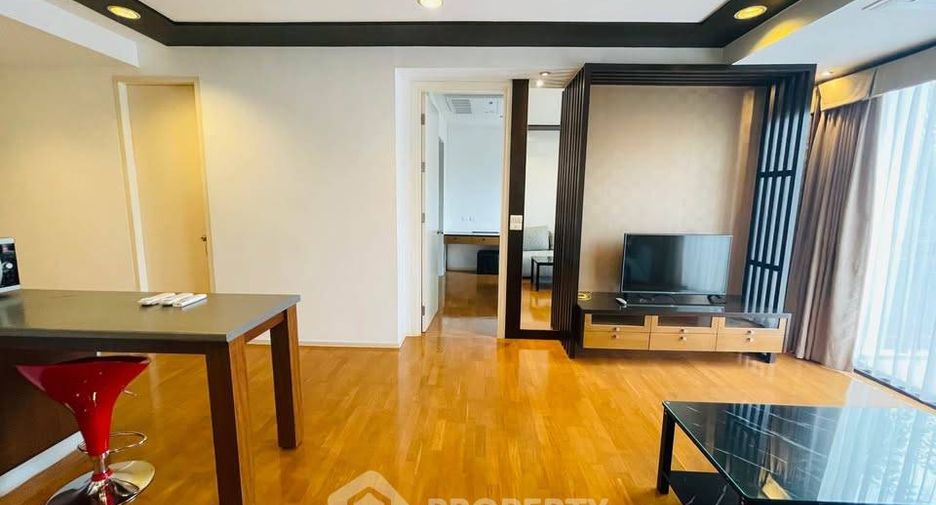 Condo en alquiler de 2 habitaciones en Huai Khwang, Bangkok